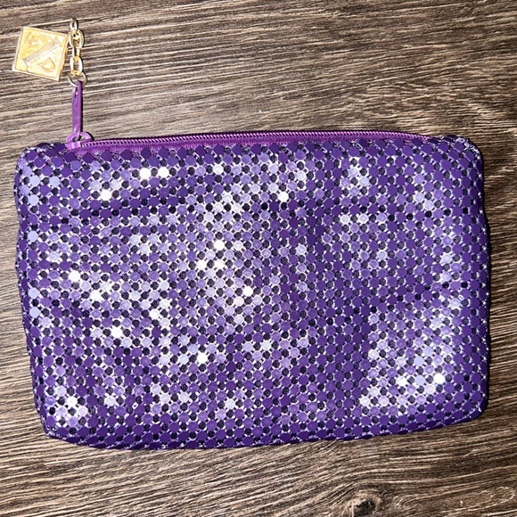 Whiting & Davis Mesh Clutch in Beautiful purple interior is gray and white - Picture 4 of 7
